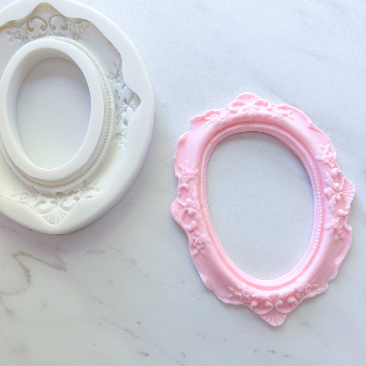 EXTRA LARGE OVAL FRAME (CAKE SIZE)