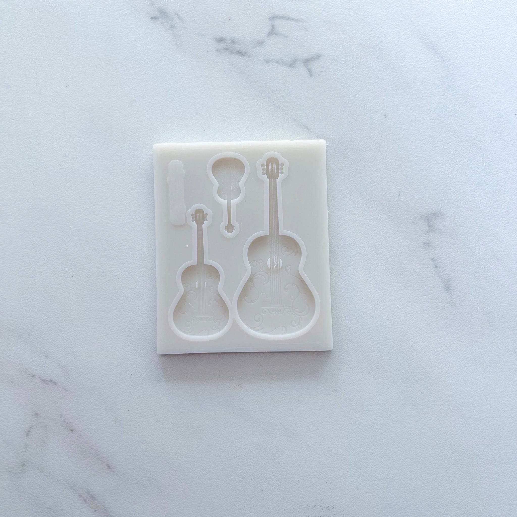 GUITAR TRIO MOLD