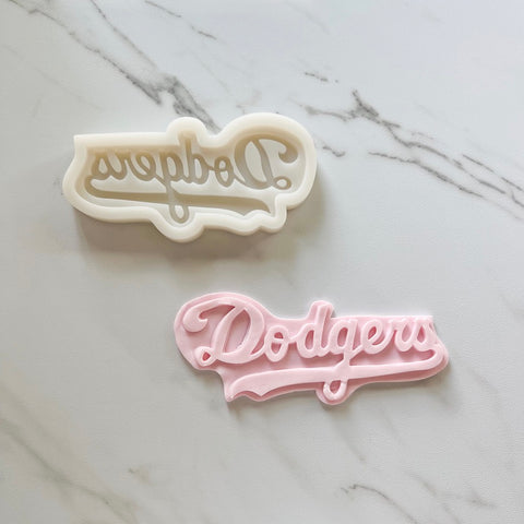 DODGERS LOGO MOLD (CAKE SIZE)