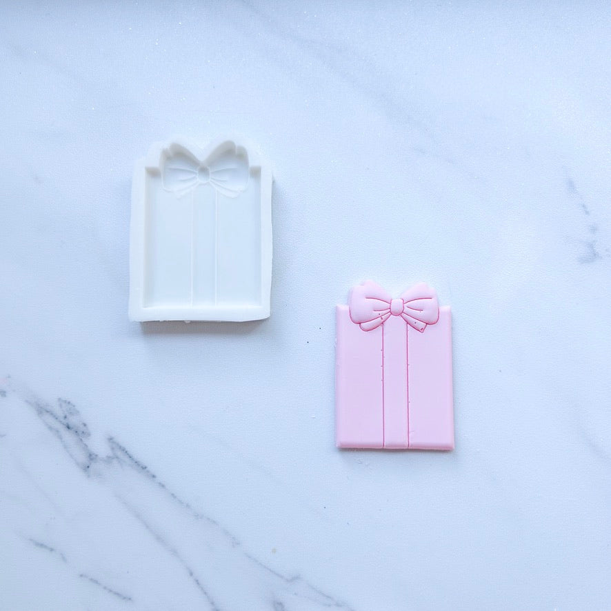 TALL PRESENT MOLD – ItWasAllADreamShop