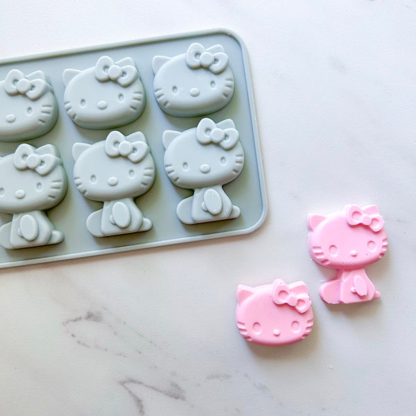 HELLO KITTY MAT MOLD