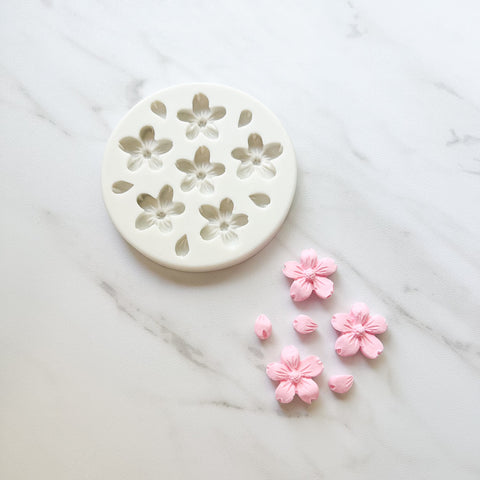 ROUNDED PETAL FLORAL MOLD