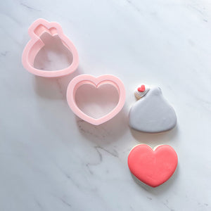HEART AND KISS COOKIE CUTTER SET BY SAIDAS SWEETS