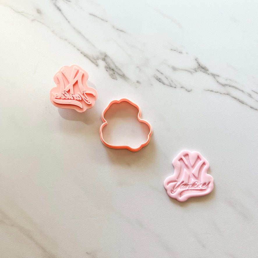 NY YANKEES 2  CUTTER/ EMBOSSER BY CREATIVE HEART LAB