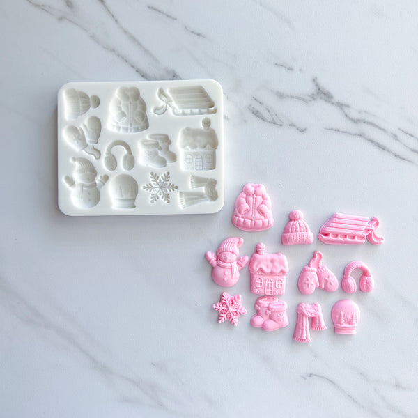 CHRISTMAS ESSENTIALS MOLD