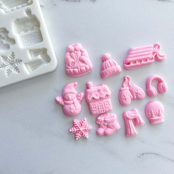 CHRISTMAS ESSENTIALS MOLD