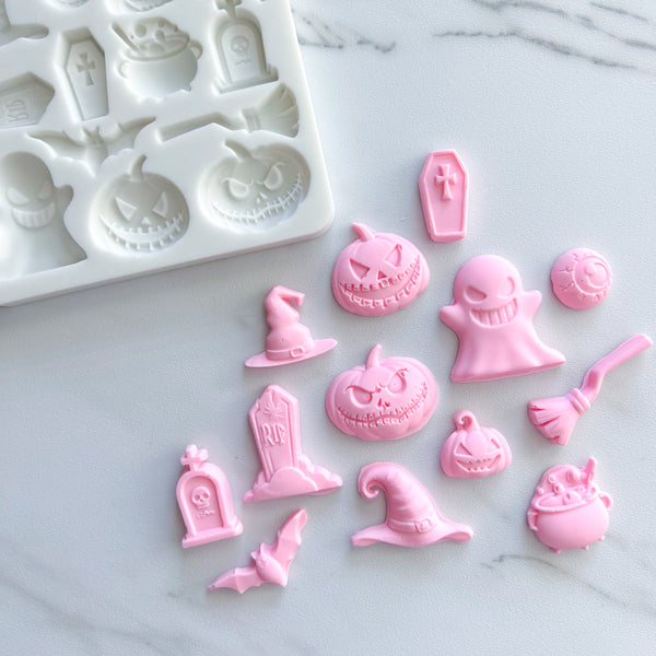 HALLOWEEN ESSENTIALS MOLD