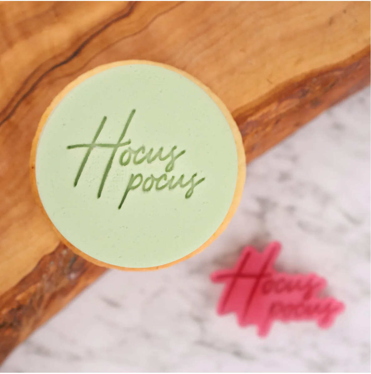 MINI "HOCUS POCUS" EMBOSSER BY SWEET STAMP