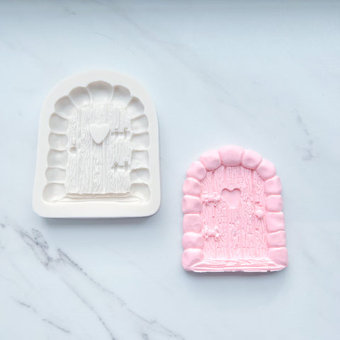 COTTAGE DOOR MOLD (CAKE SIZE)