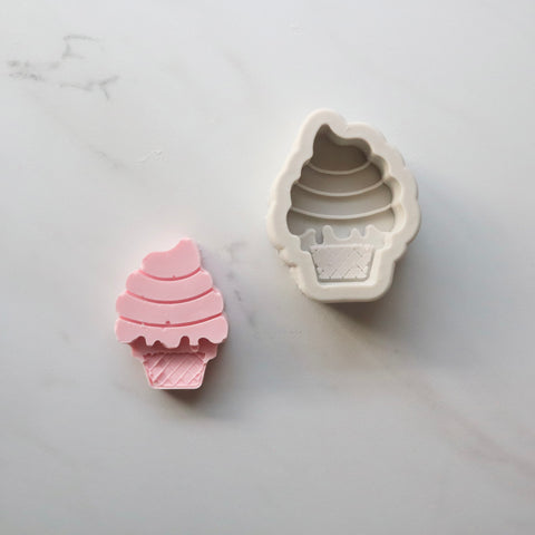 ICE CREAM CONE MOLD