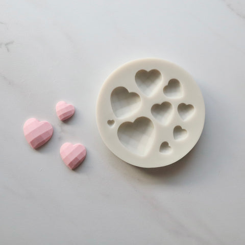 SMALL GEOMETRIC HEART VARIETY MOLD