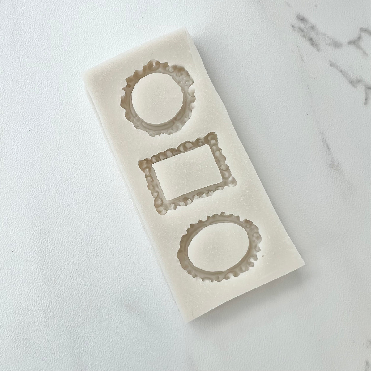 SMALL FRAME TRIO MOLD – ItWasAllADreamShop