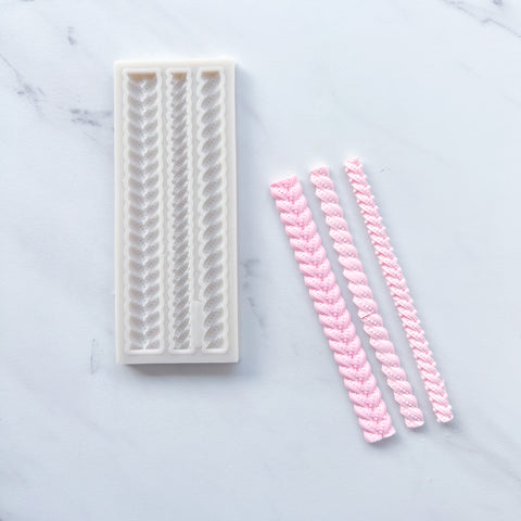 BEADED BORDER MOLD