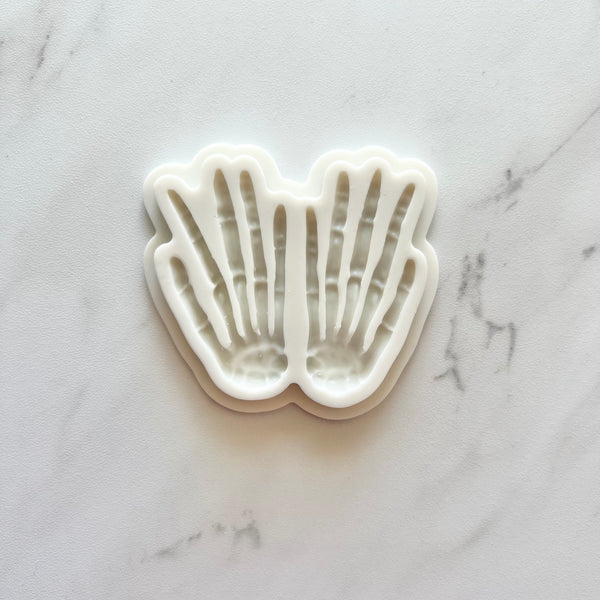 SKELETON HANDS MOLD