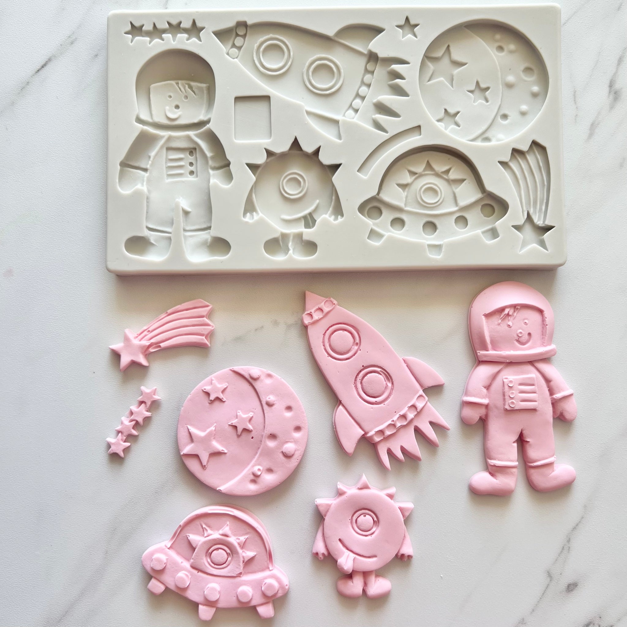 OUTER SPACE MOLD (CAKE SIZE)