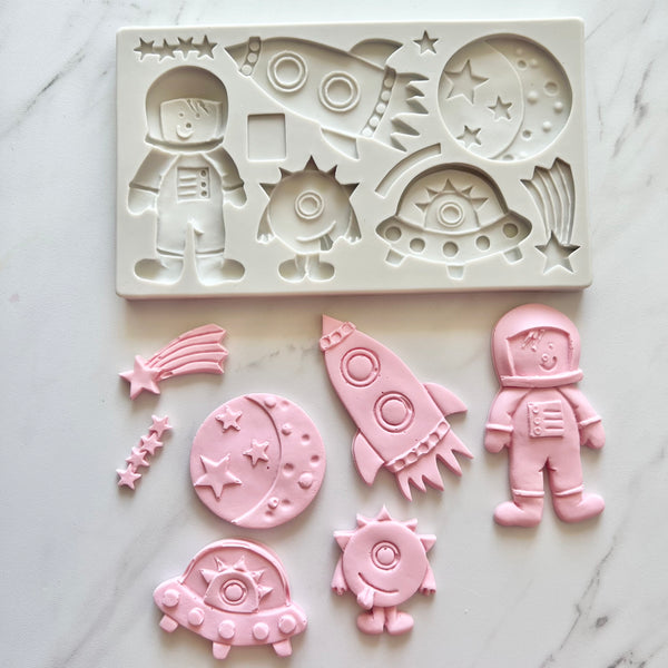 OUTER SPACE MOLD (CAKE SIZE)