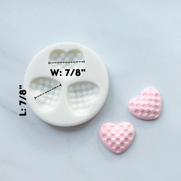 CHECKERED HEART MOLD