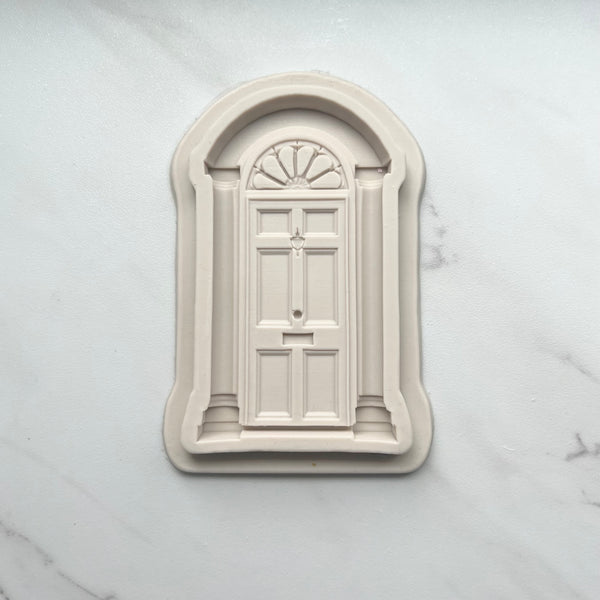 DOOR MOLD